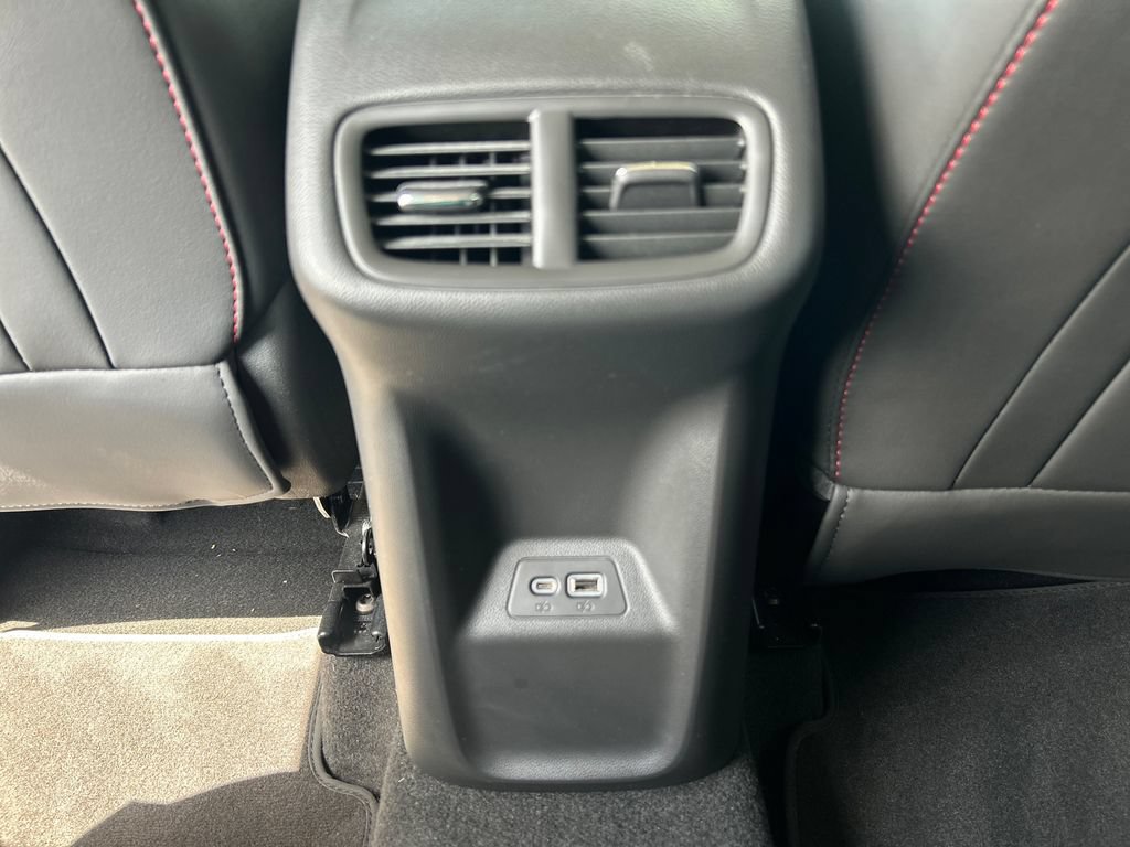 Used 2022 Buick Envision Essence w/ Technology Package I FWD image 16