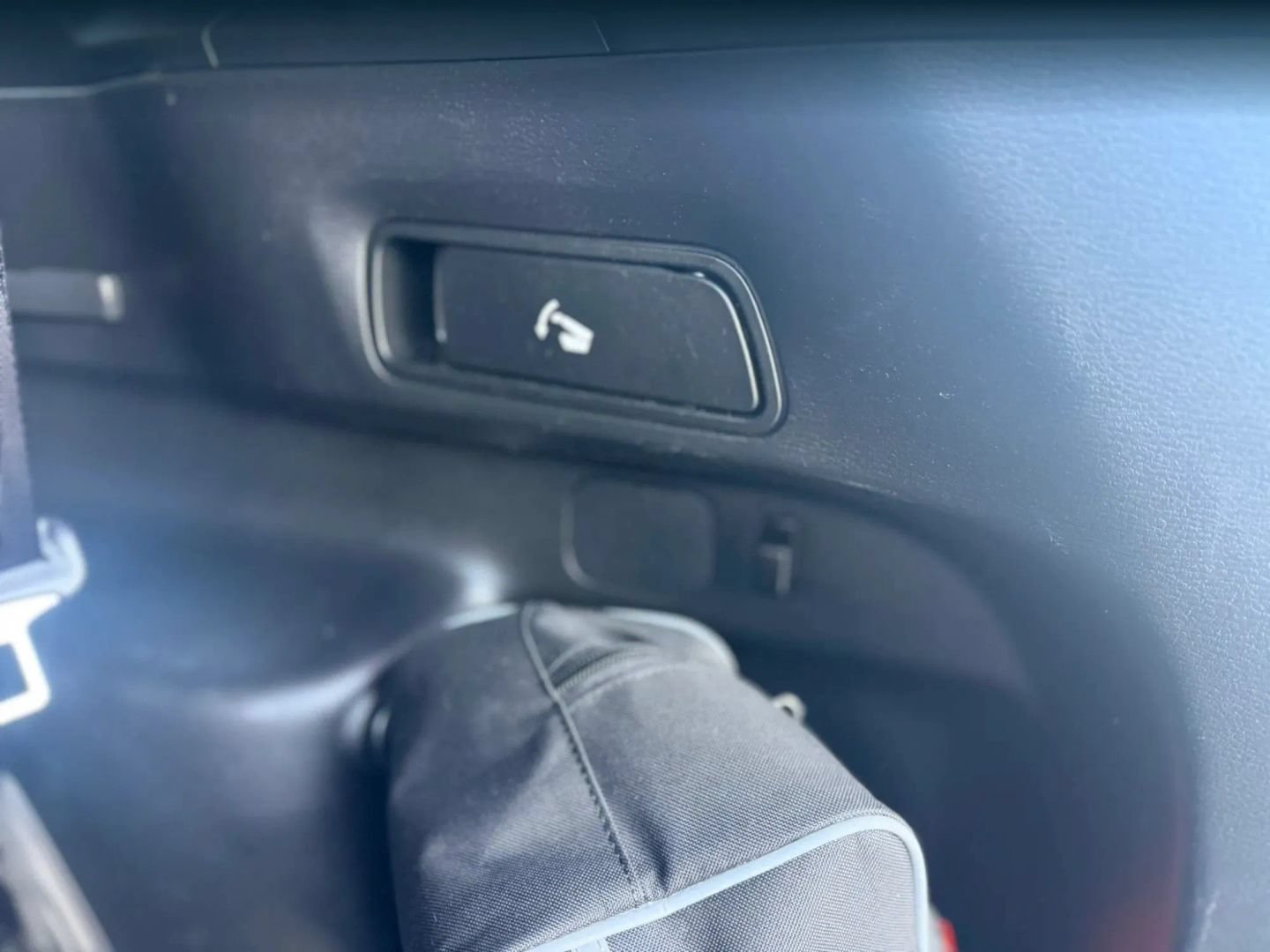 Used 2022 Mitsubishi Outlander SE AWD/4WD image 28