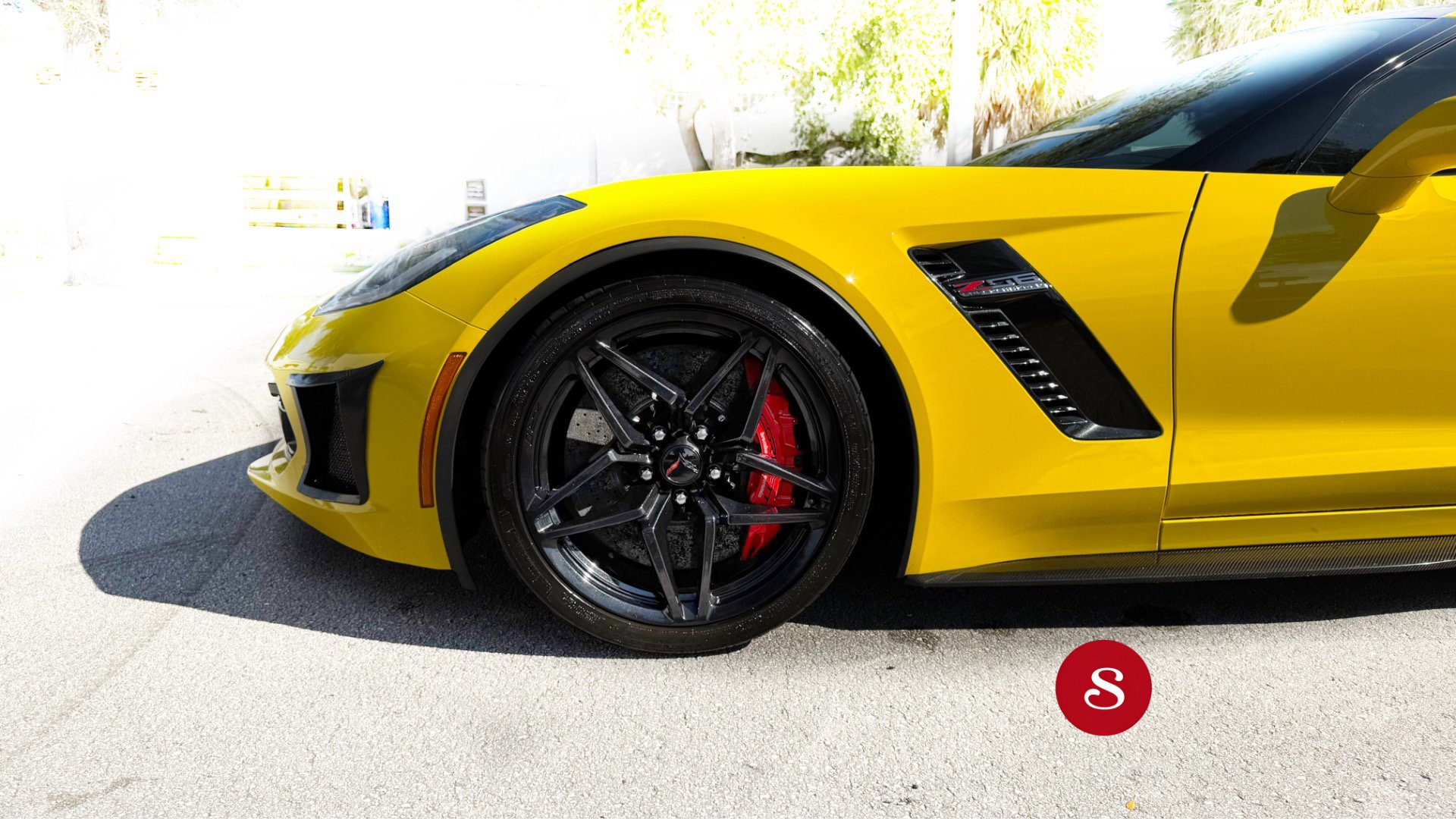 Used 2016 Chevrolet Corvette Z06 w/ 3LZ Preferred Equipment Group image 10