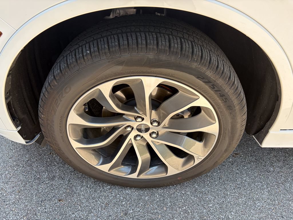 New 2026 Lincoln Aviator AWD image 48