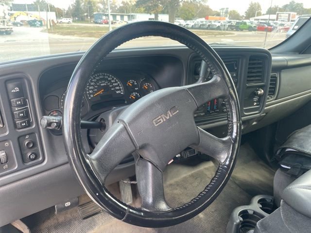 Used 2005 GMC Sierra 3500 SLE w/ Skid Plate Package image 6