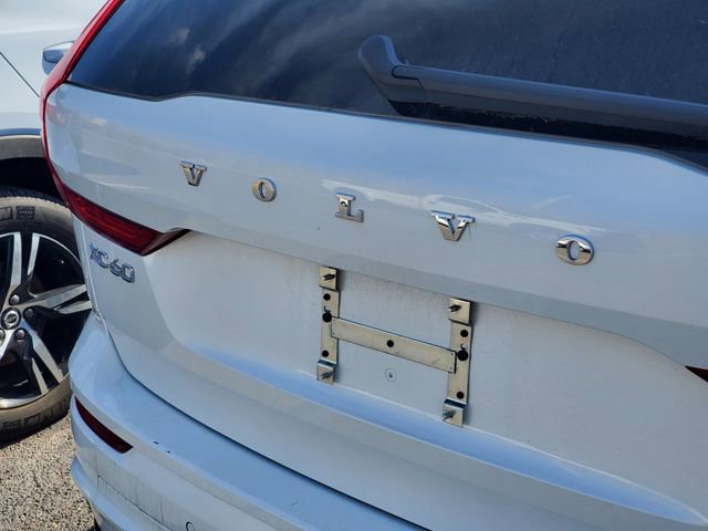 Used 2025 Volvo XC60 B5 Plus image 5