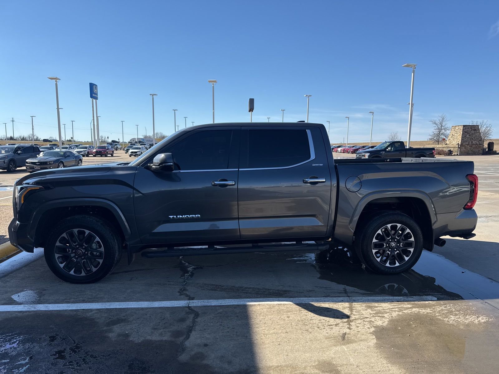 Used 2025 Toyota Tundra Limited image 2