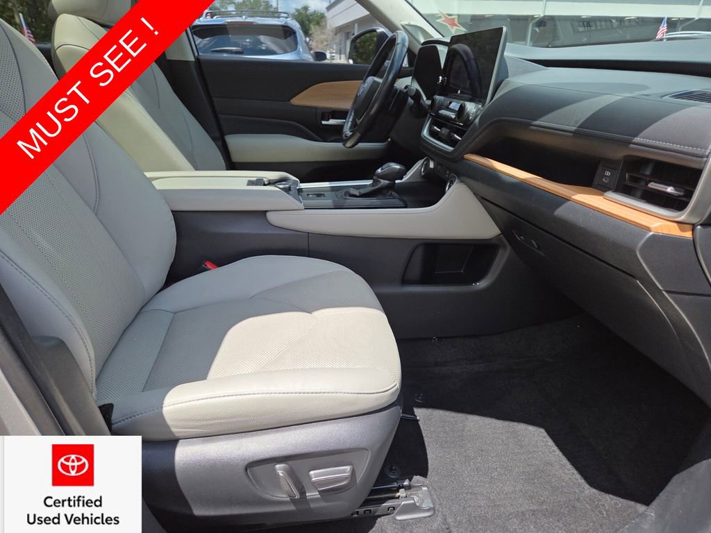Certified 2024 Toyota Grand Highlander AWD image 14