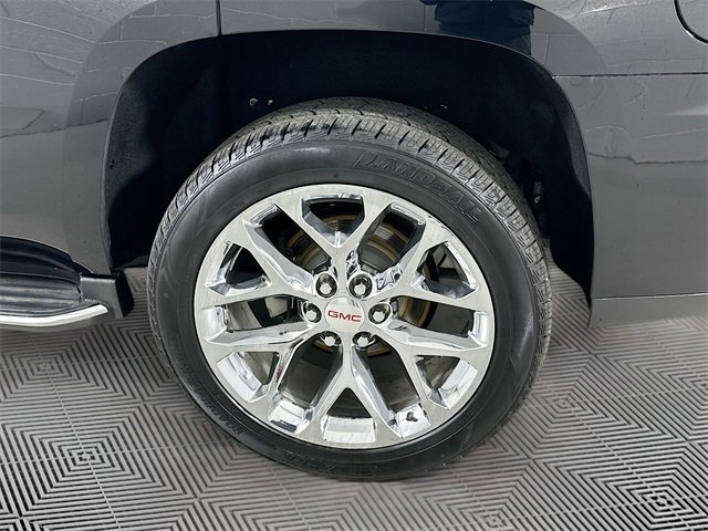 Used 2015 GMC Yukon SLT w/ HD Trailering Package image 12