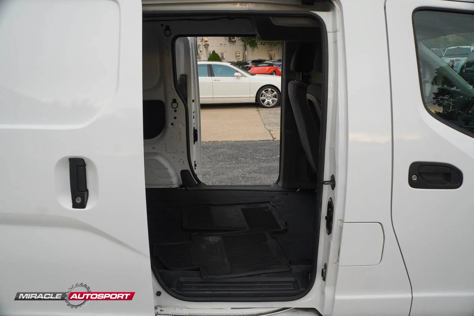Used 2021 Nissan NV200 S FWD image 23