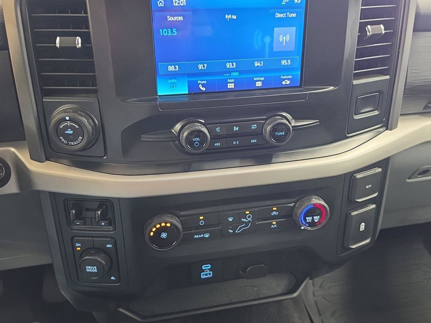 Used 2022 Ford F150 XLT w/ XTR Package AWD/4WD image 9