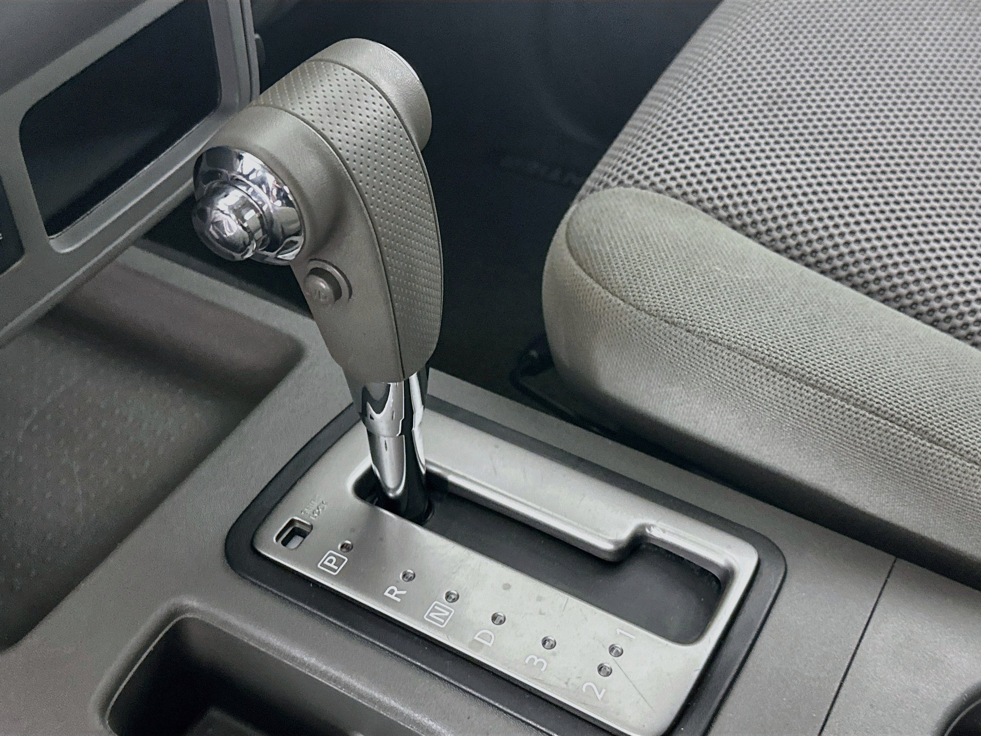 Used 2019 Nissan Frontier SV RWD image 23