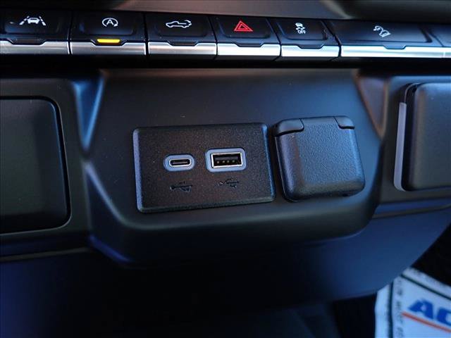 Used 2025 Chevrolet Silverado 1500 Custom Trail Boss w/ Turbomax Blackout Package AWD/4WD image 20