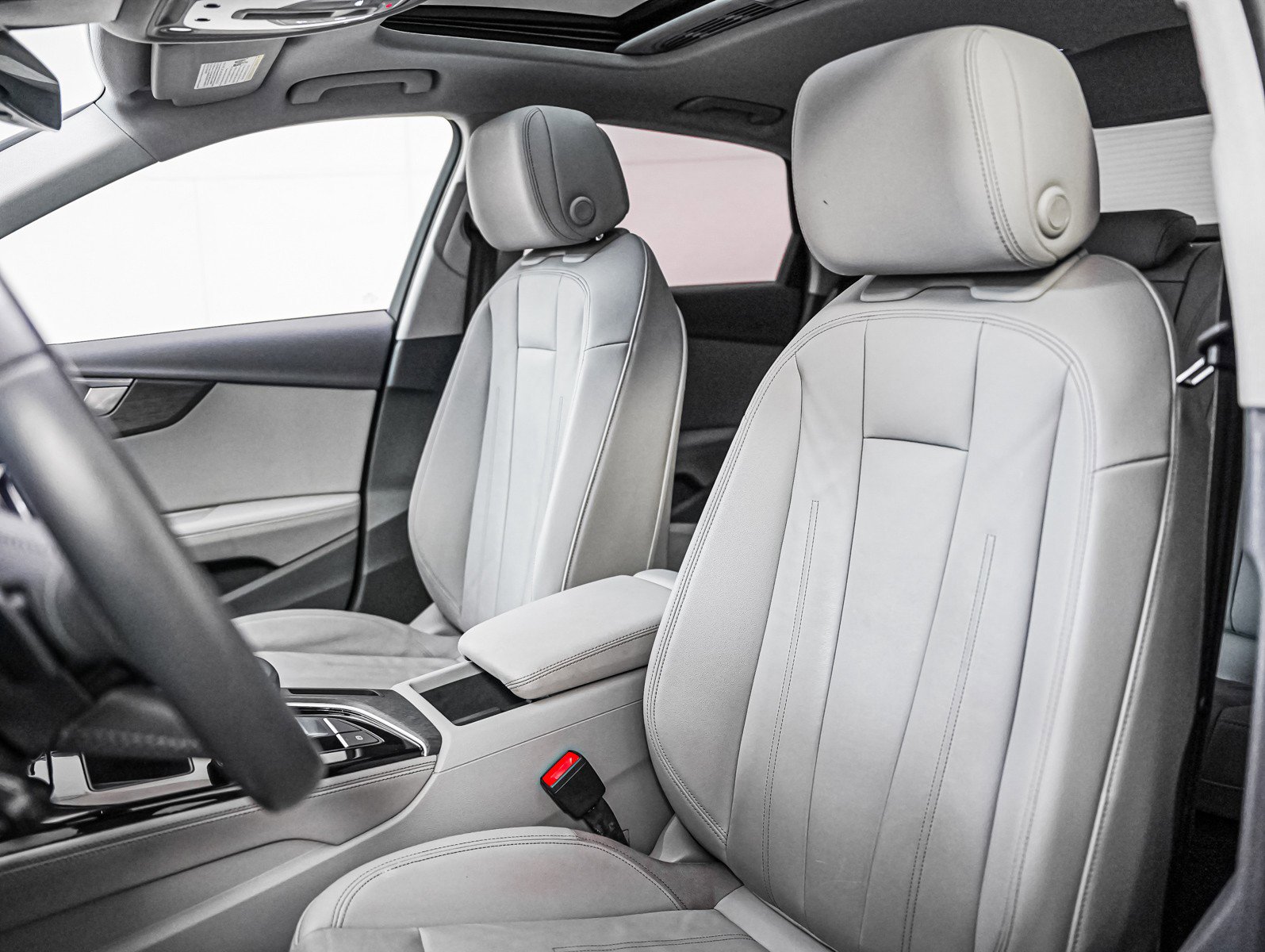 Used 2020 Audi A4 2.0T Premium Plus w/ Premium Plus Package image 11