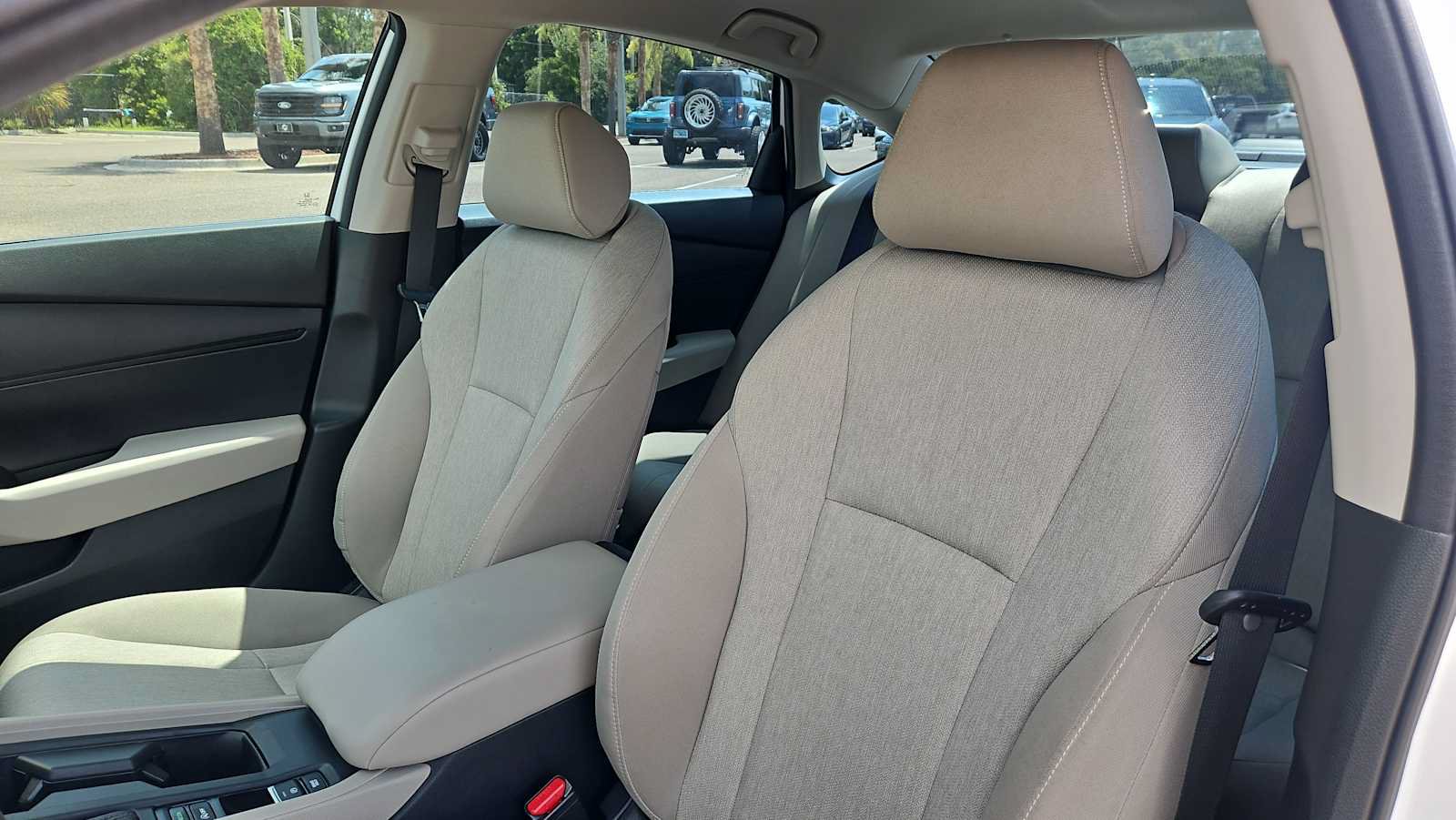 Certified 2025 Honda Accord LX image 13