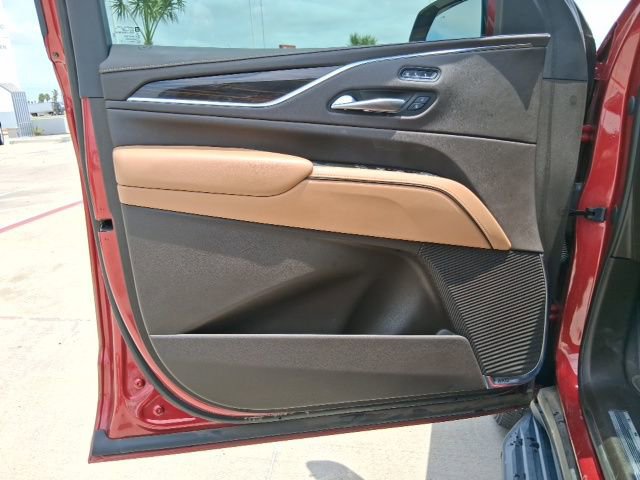 Used 2022 Cadillac Escalade Premium Luxury image 19