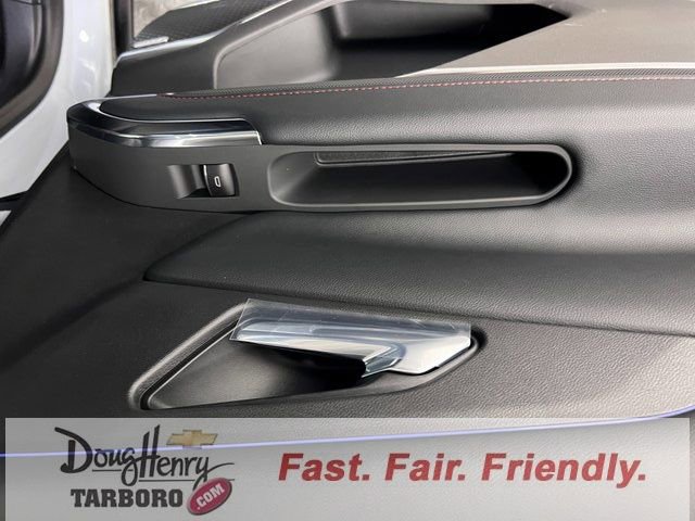 New 2026 Chevrolet Traverse RS w/ LPO, Floor Liner Package FWD image 32