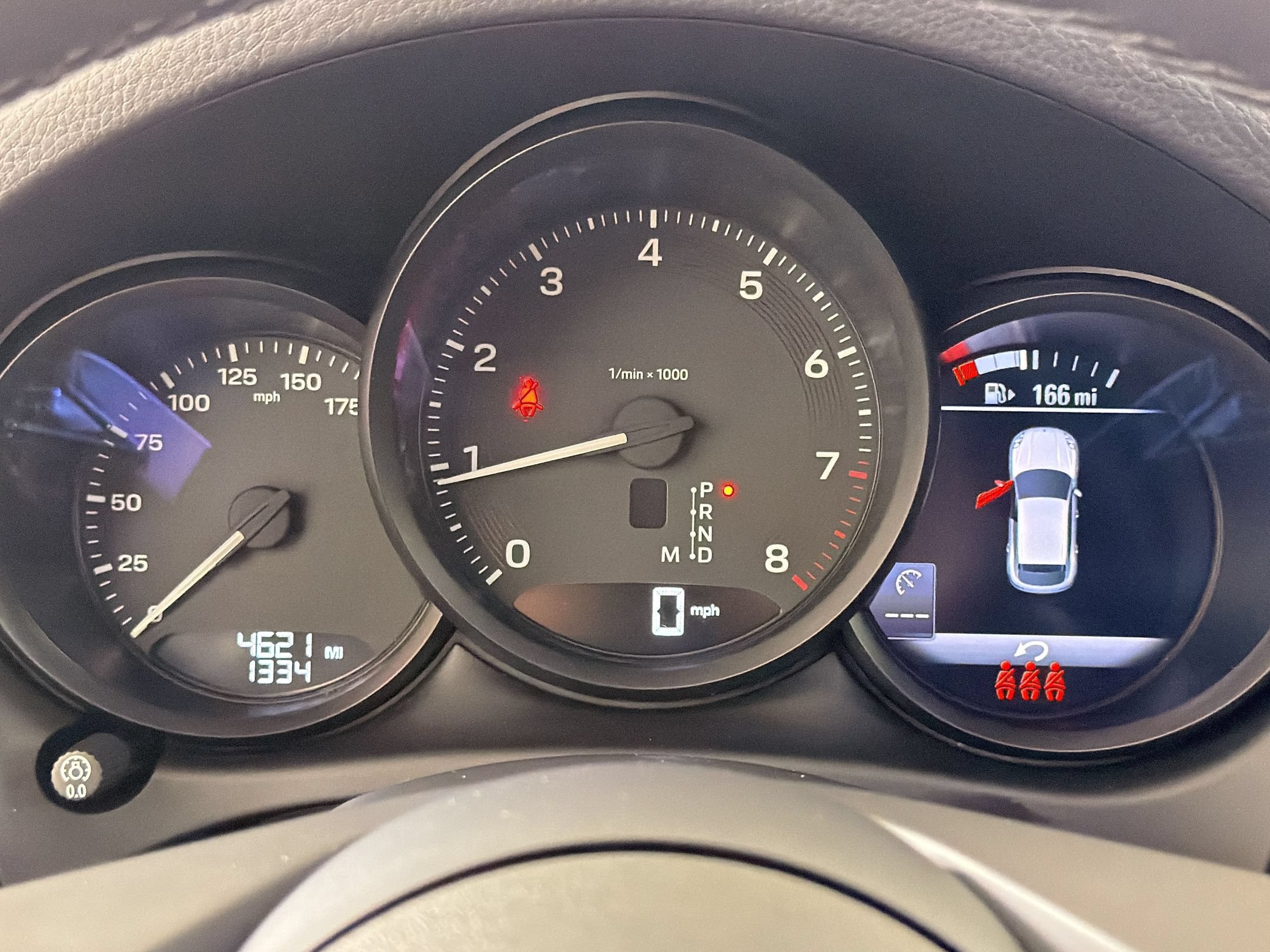 Certified 2025 Porsche Macan AWD/4WD image 22