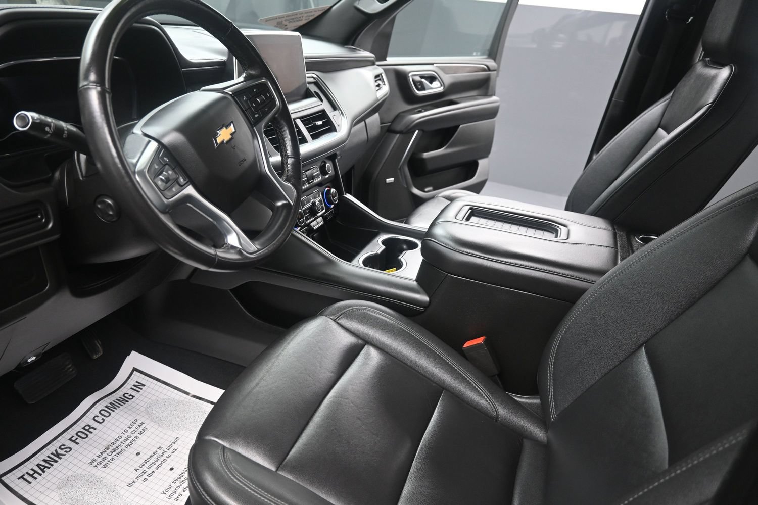 Used 2022 Chevrolet Tahoe LT w/ Luxury Package AWD/4WD image 19