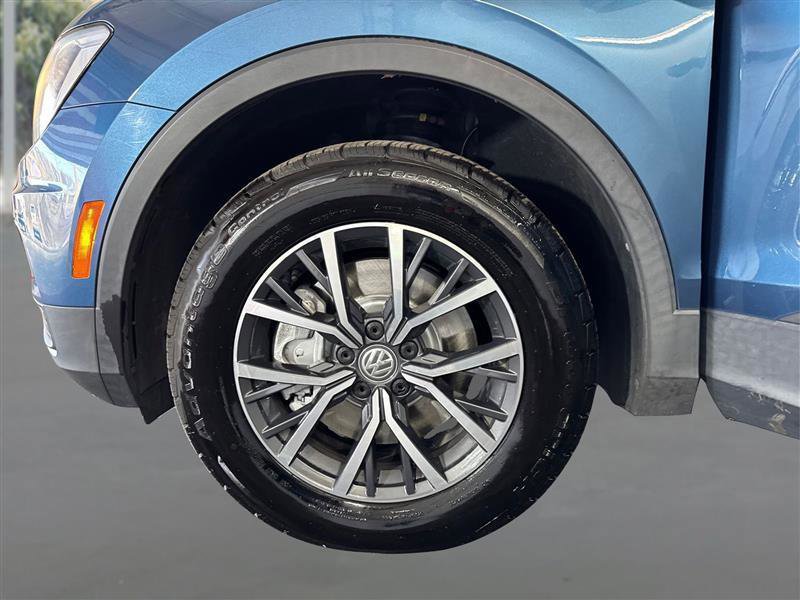 Used 2019 Volkswagen Tiguan SE w/ Panoramic Sunroof Package image 20