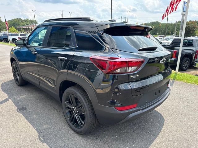 New 2026 Chevrolet TrailBlazer LT w/ Midnight Edition AWD/4WD image 4