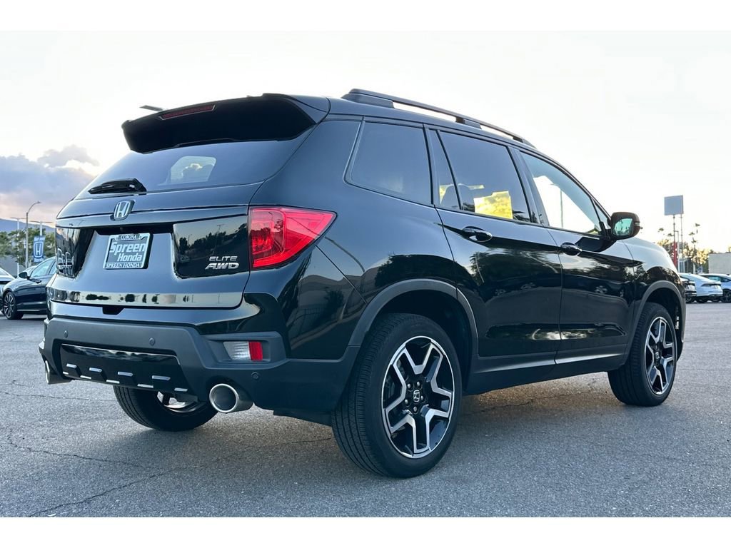 Used 2023 Honda Passport Elite image 6
