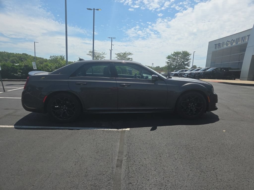 Used 2020 Chrysler 300 S w/ Safetytec Plus Group RWD image 6