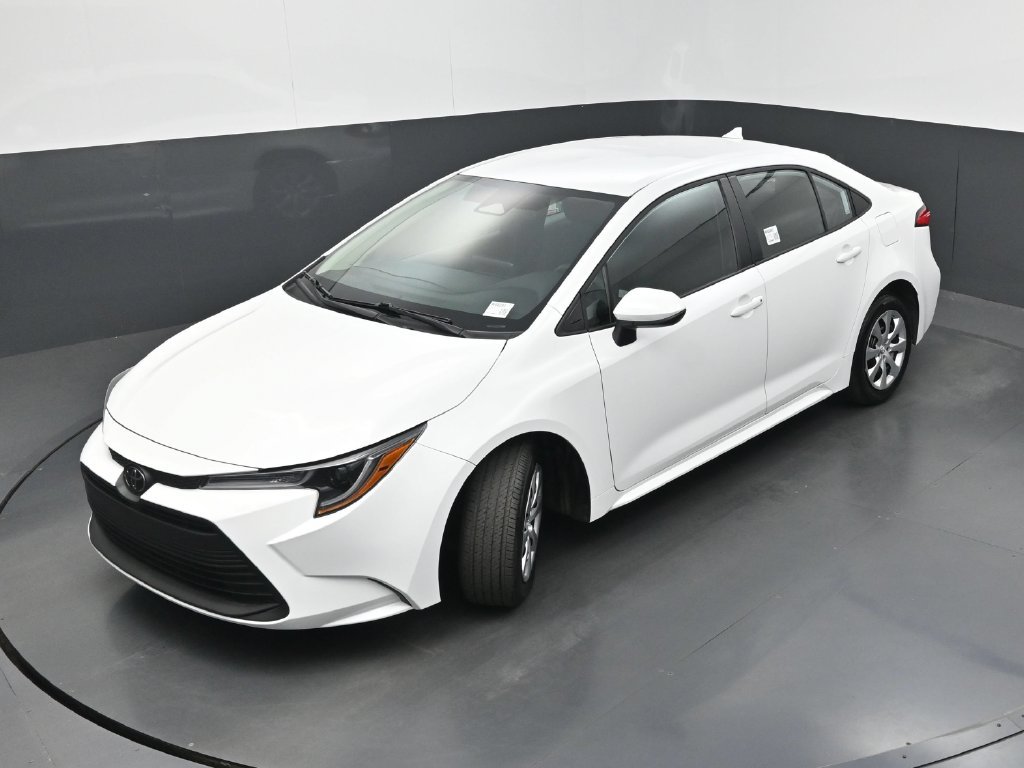 Used 2023 Toyota Corolla LE FWD image 31
