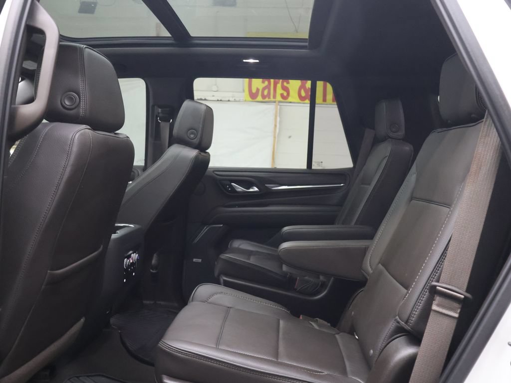Used 2021 GMC Yukon Denali w/ Denali Premium Package AWD/4WD image 15