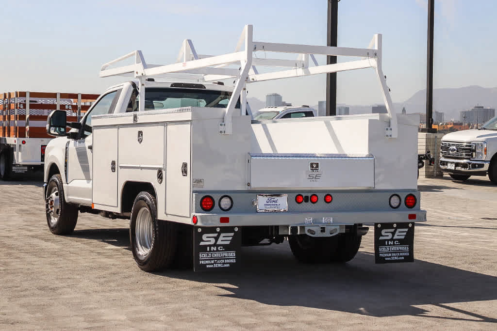 New 2026 Ford F350 XL w/ XL Chrome Package RWD image 2