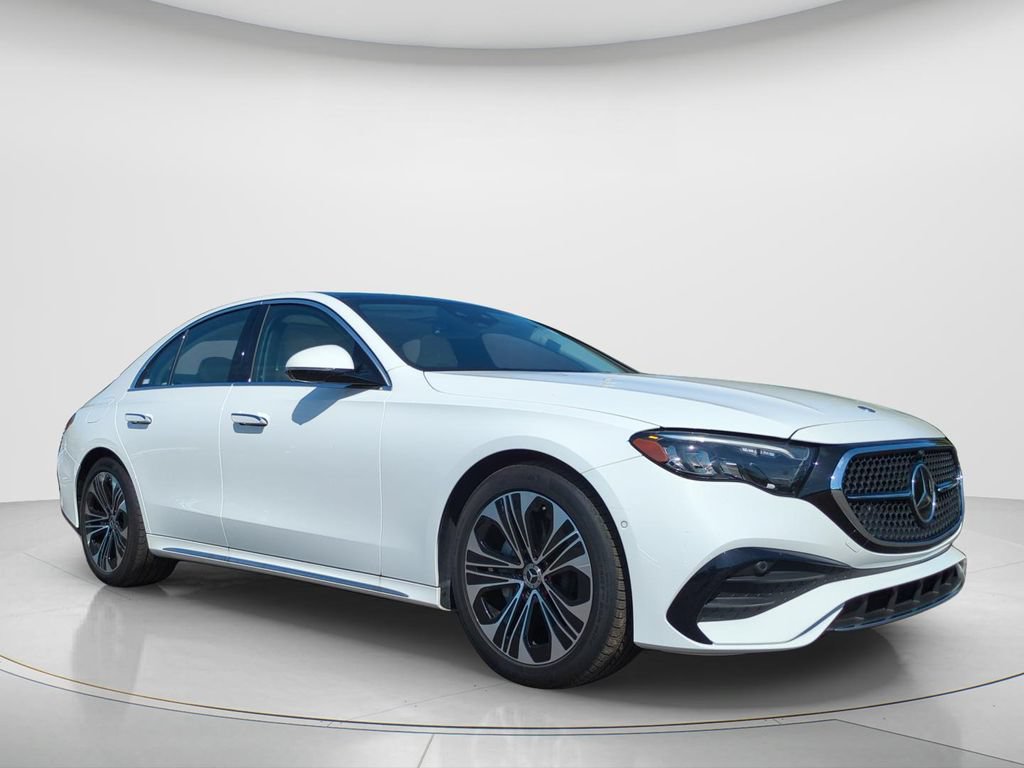 Used 2025 Mercedes-Benz E 350 Sedan image 3