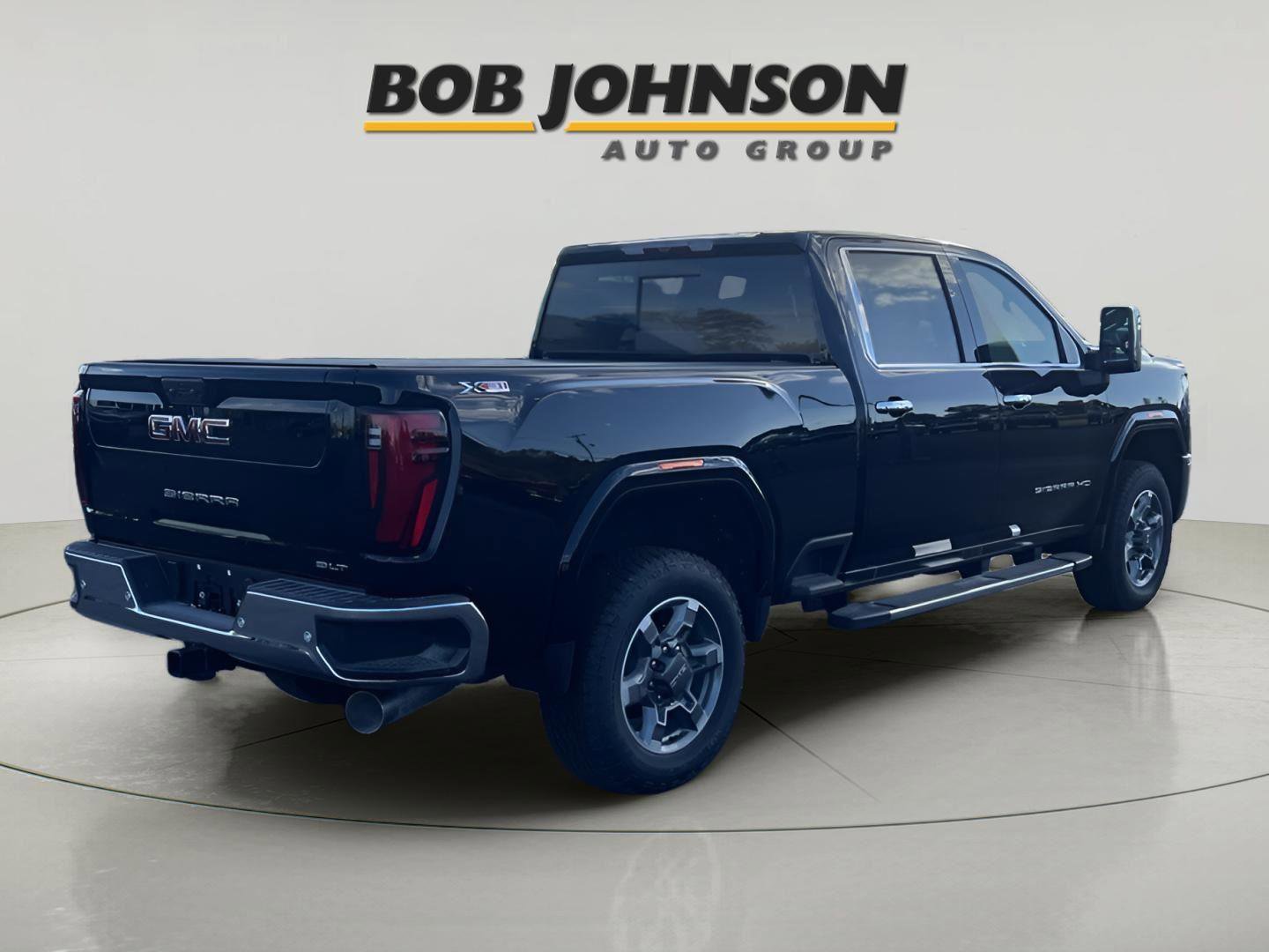 New 2025 GMC Sierra 2500 SLT w/ SLT Premium Package image 10