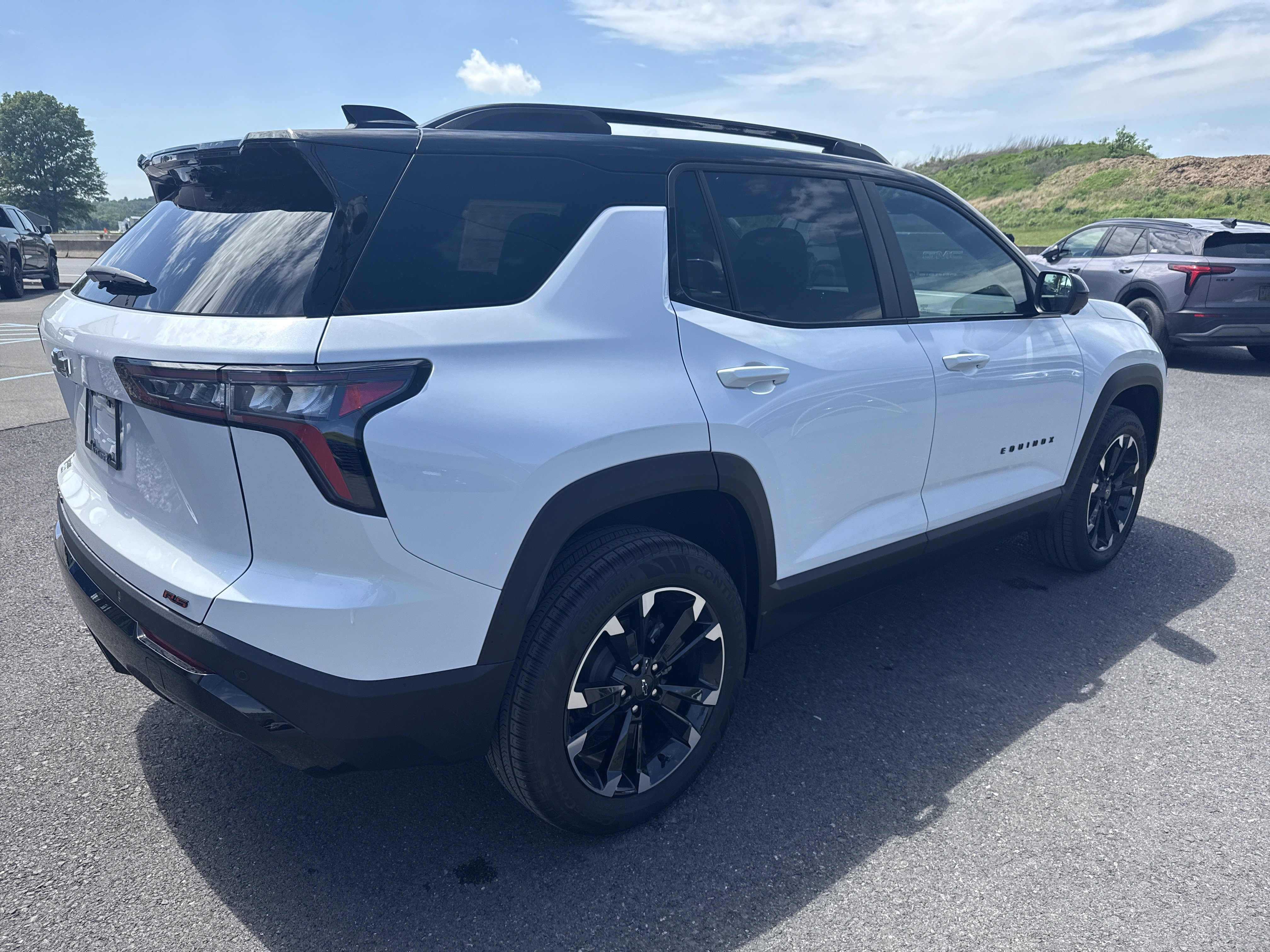 New 2026 Chevrolet Equinox RS w/ Safety and Technology Package AWD/4WD image 3