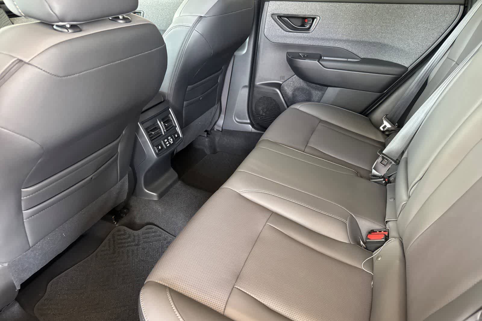 New 2026 Subaru Outback Limited AWD/4WD image 4