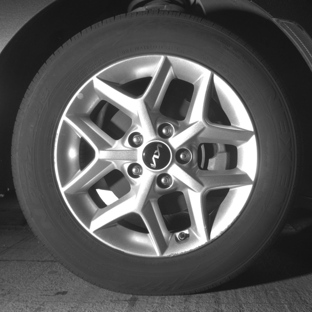 Used 2025 Kia Soul LX w/ LX Technology Package FWD image 13