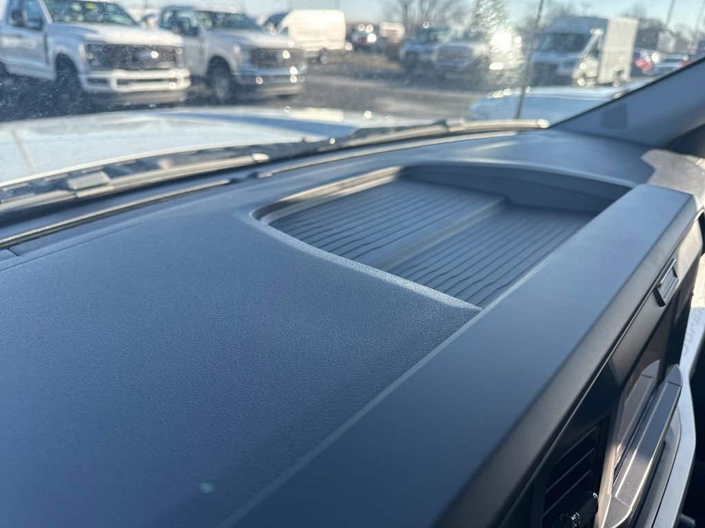 New 2026 Ford F450 XL w/ XL Chrome Package image 38