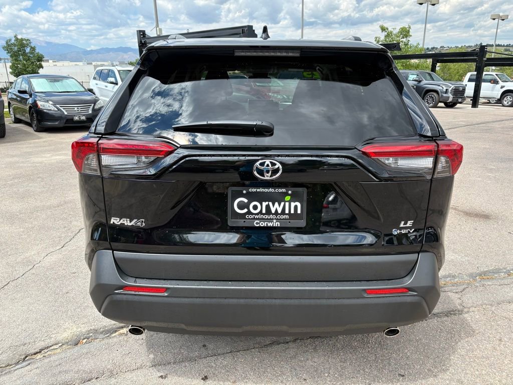 Used 2025 Toyota RAV4 LE image 8
