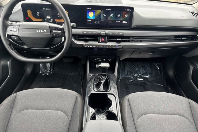 Used 2025 Kia K4 LXS image 10