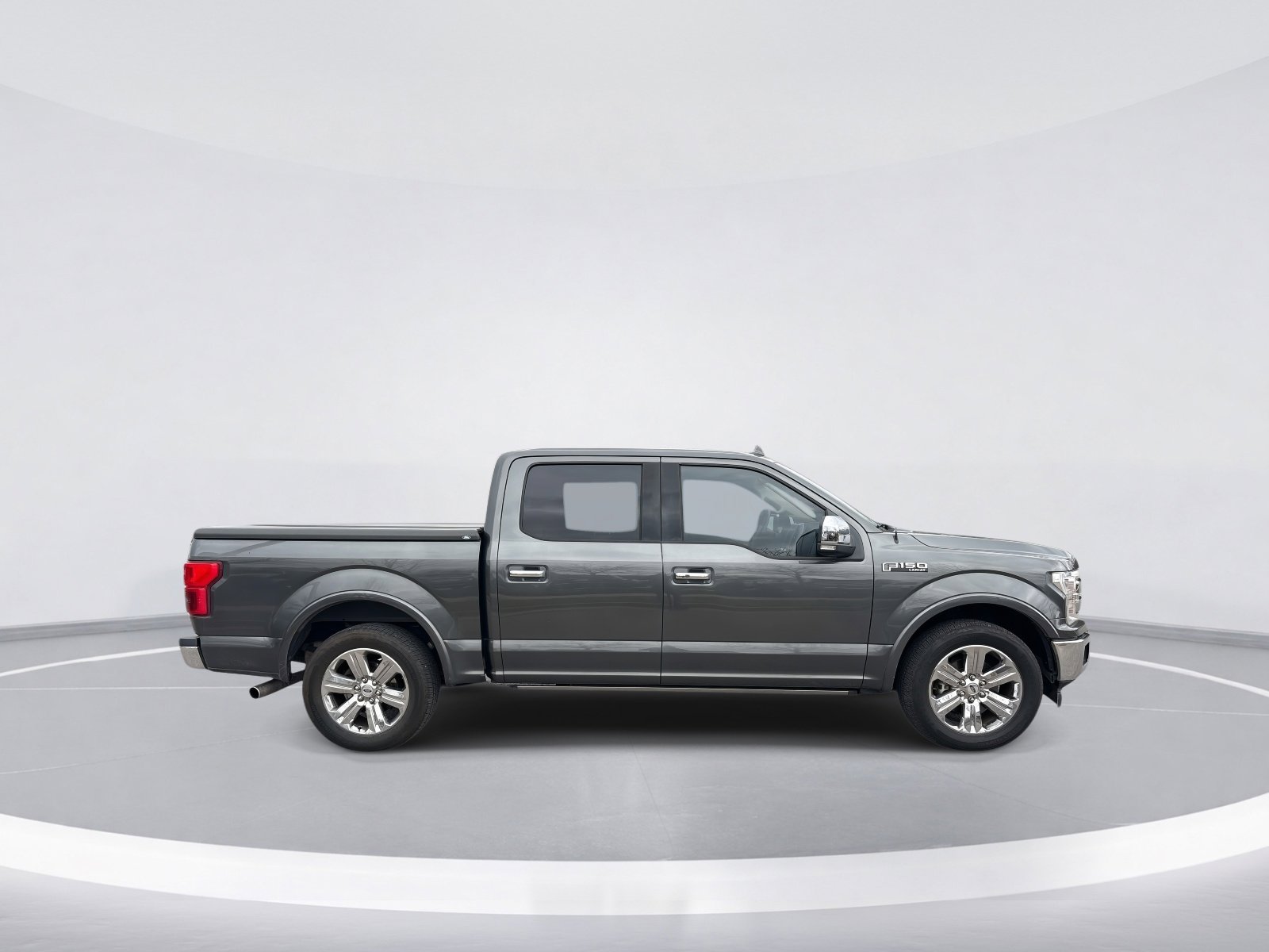 Used 2018 Ford F150 Lariat w/ Equipment Group 502A Luxury image 9
