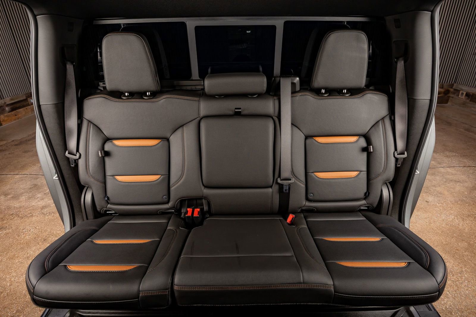 Used 2025 GMC Sierra 2500 AT4 w/ AT4 Premium Plus Package image 34