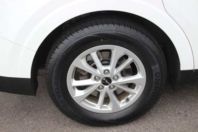 Certified 2024 Kia Carnival LX FWD image 34