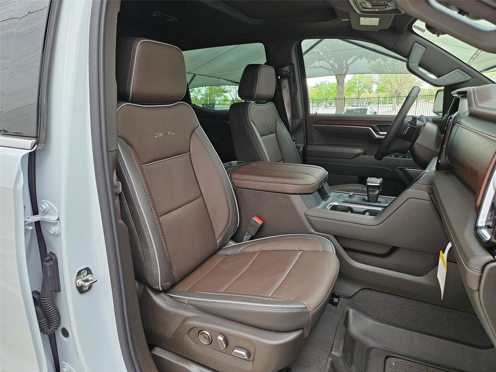 Used 2026 GMC Sierra 1500 Denali AWD/4WD image 26