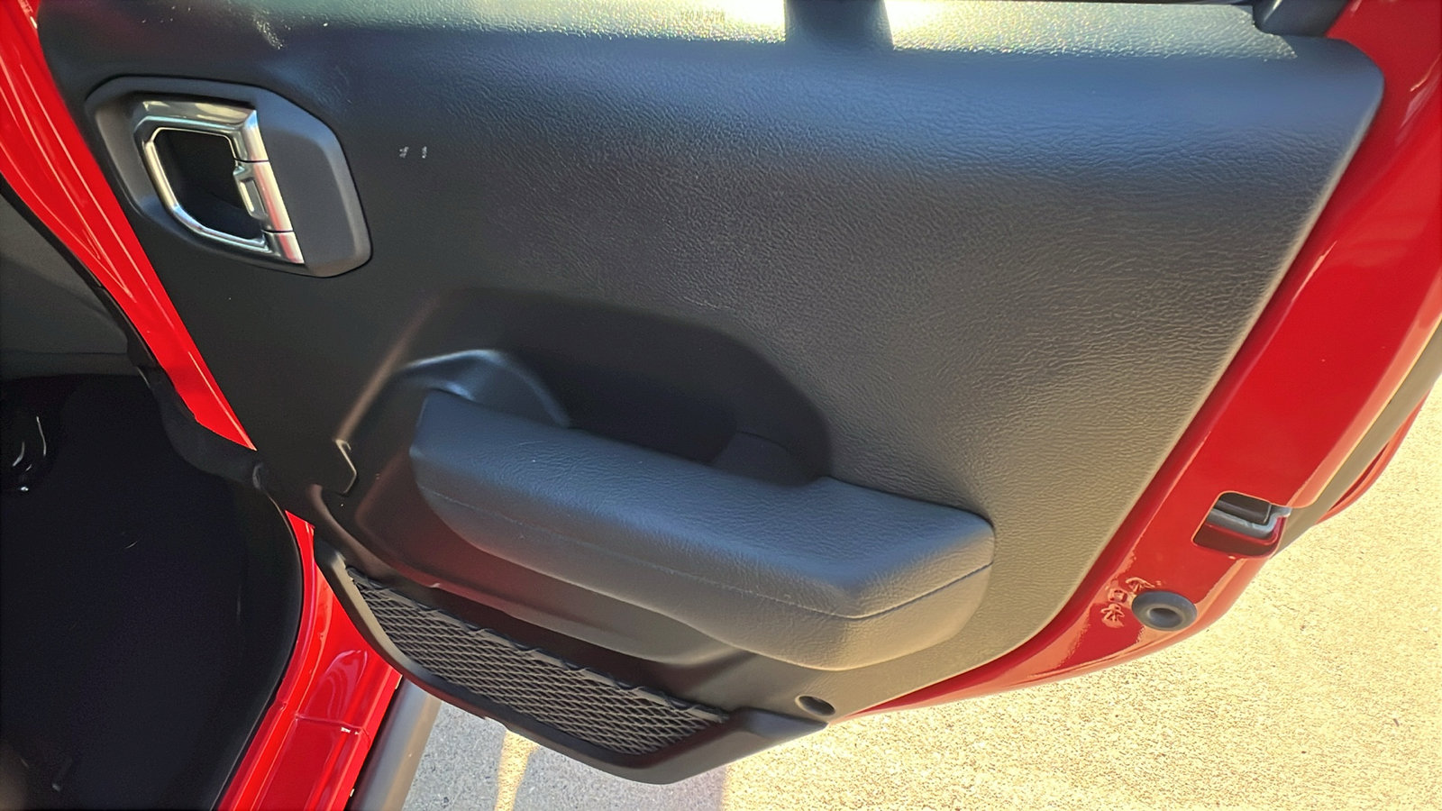 Used 2025 Jeep Wrangler Willys image 19