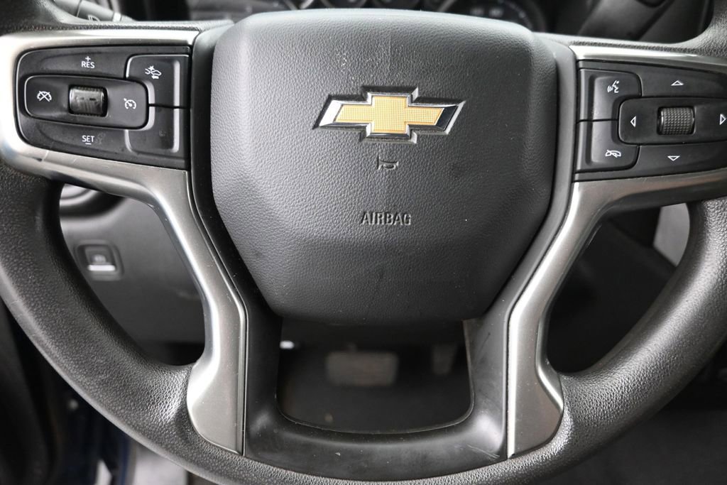 Used 2022 Chevrolet Silverado 2500 Custom w/ Custom Value Package AWD/4WD image 17