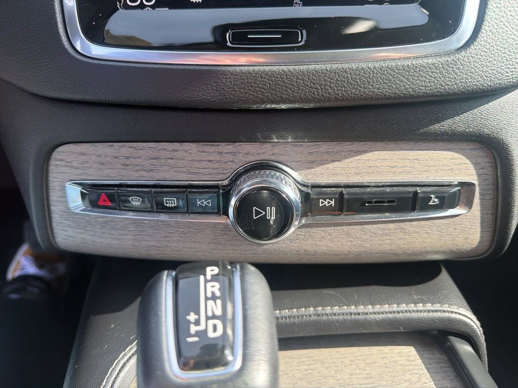 Used 2022 Volvo XC90 T6 Inscription w/ Advanced Package image 37