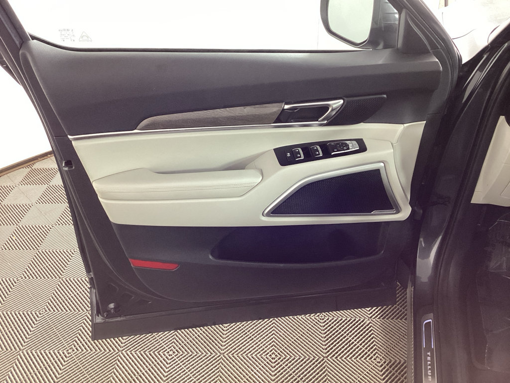 Used 2020 Kia Telluride EX w/ EX Premium Package AWD/4WD image 18