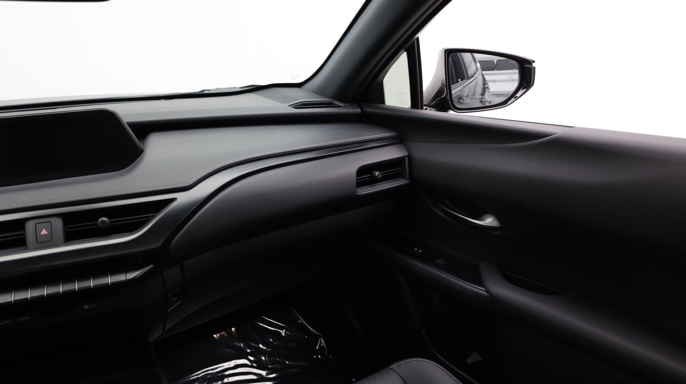 Used 2021 Lexus UX 200 w/ Accessory Package (Z2) FWD image 42