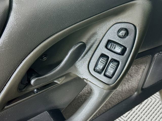 Used 2000 Chevrolet Camaro Z28 w/ SS Performance/Appearance Pkg image 21