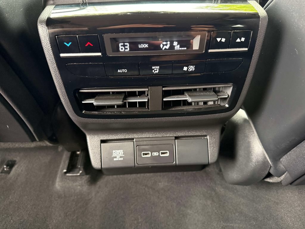 Certified 2024 Acura MDX w/ Technology Package AWD/4WD image 13