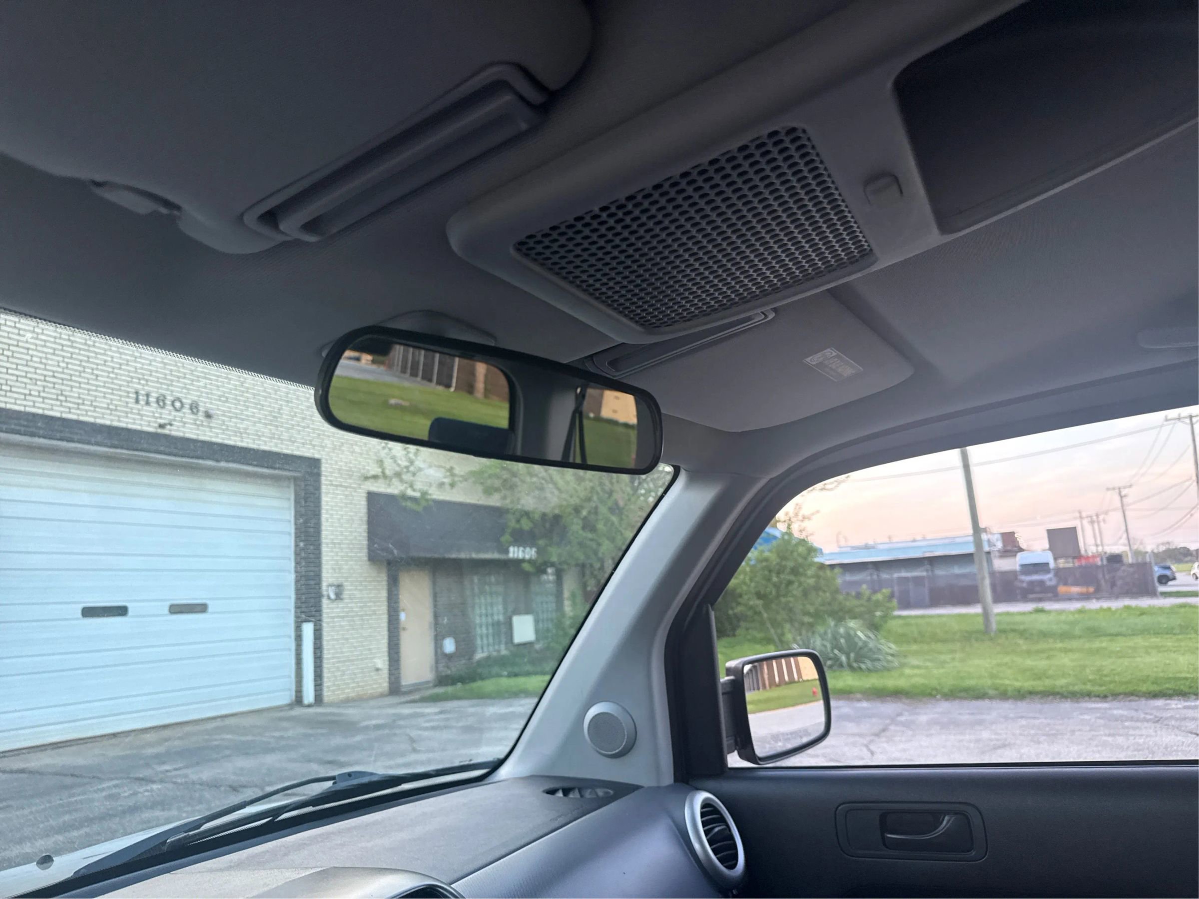 Used 2005 Honda Element EX image 16