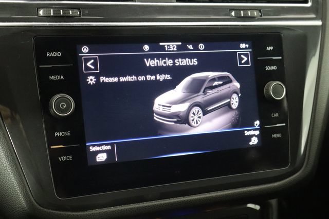 Used 2023 Volkswagen Tiguan SE FWD image 31