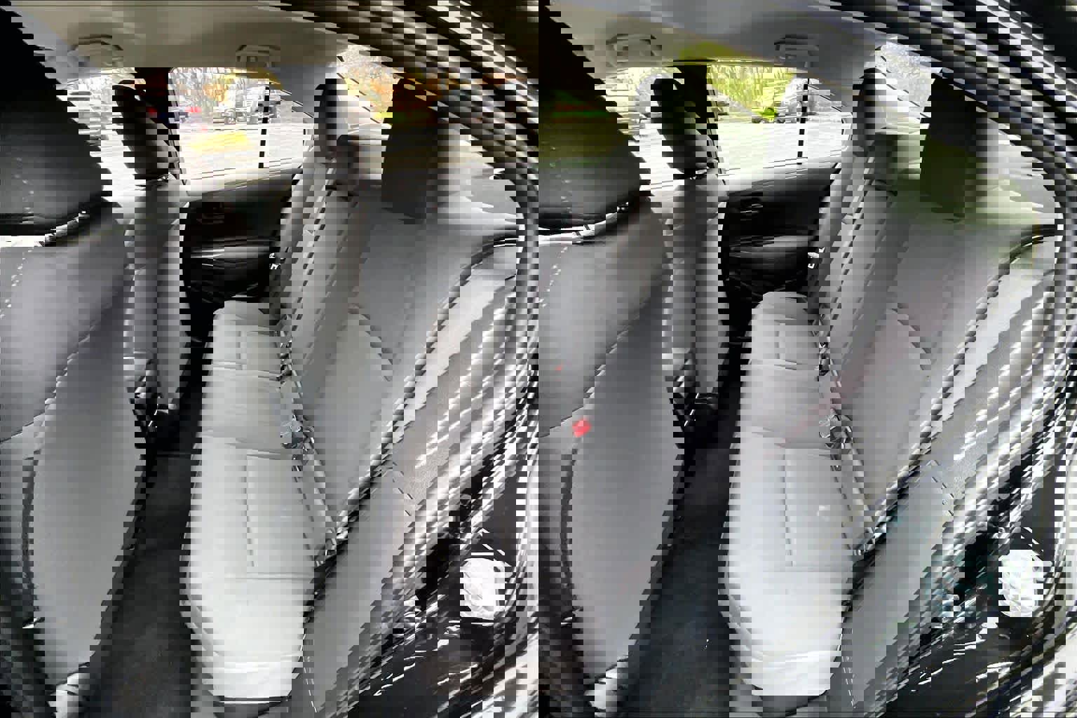 Used 2022 Toyota Corolla LE image 19