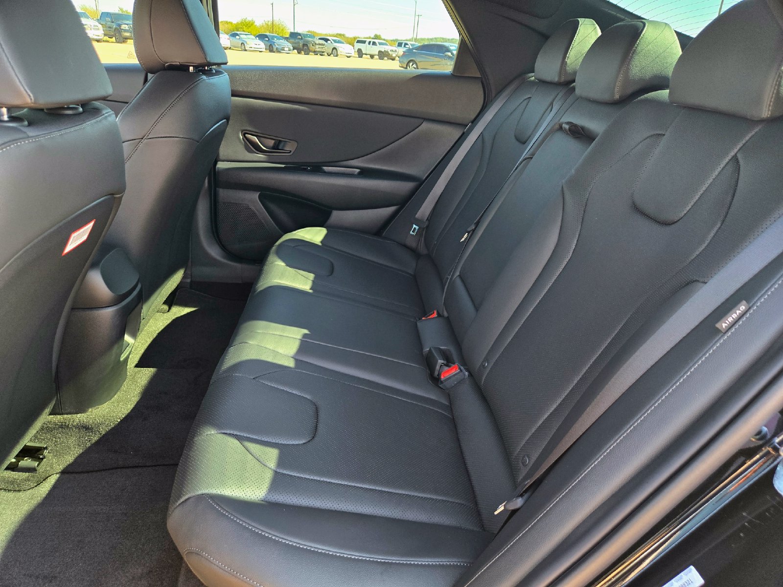 New 2026 Hyundai Elantra SEL Sport FWD image 18