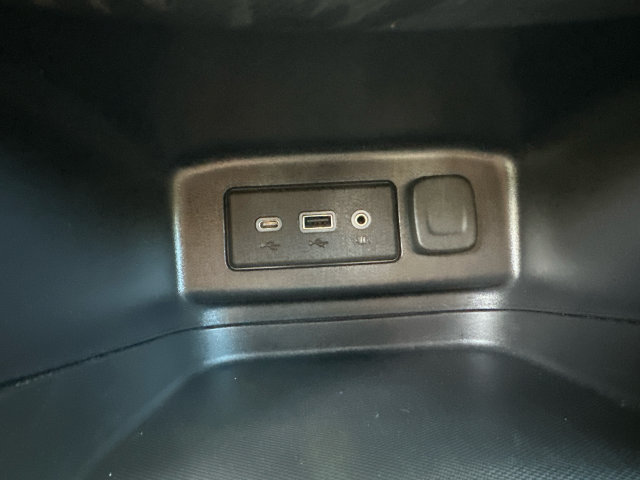 Used 2024 Chevrolet Equinox LT AWD/4WD image 38